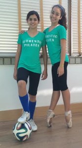As adolescentes e praticantes de pilates, Carla Abrahão e Luiza Nobre/ Foto: Divulgação/Studio Pilates Authentic 